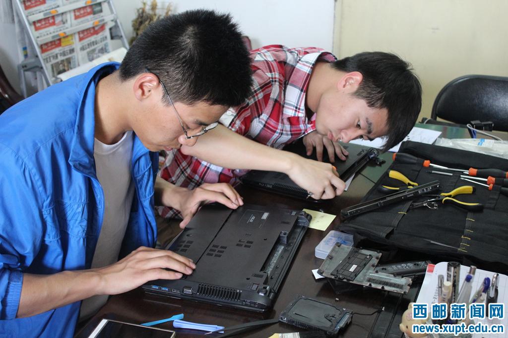 自动化学院开展电脑清洗和换装操作系统志愿服